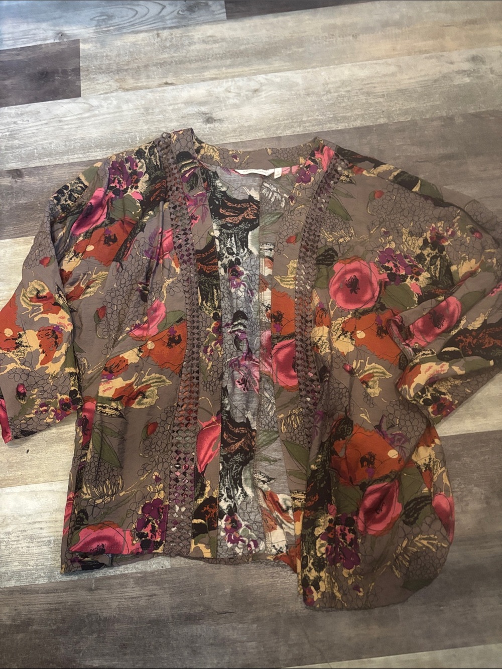 Soft Surroundings Overshirt Open Kimono Sleeve Floral Crinkle Fabric Size small - Picture 2 of 4
